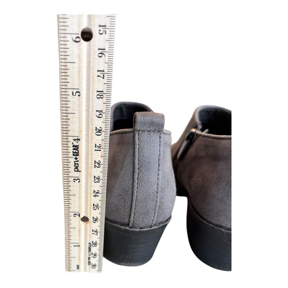 Xappeal Ankle Boots Womens 6 Gray Faux Suede Block Heel Booties‎ Zip Up - Picture 7 of 11